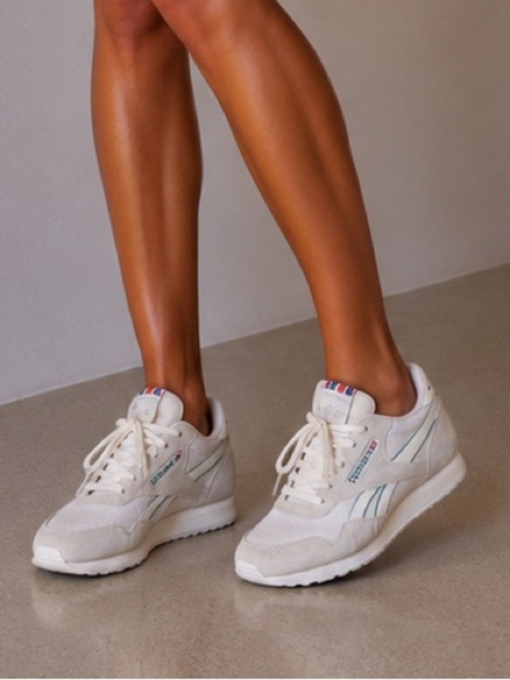 Reebok classics Paris runnerIVY LEAGUE WOMEN SIZE 8